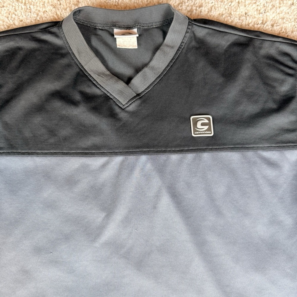 Cannondale Terra‎ Shirt Mens XL  Made In USA 2018 Black/Blue V-Neck